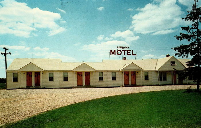 Lone Oak Motel